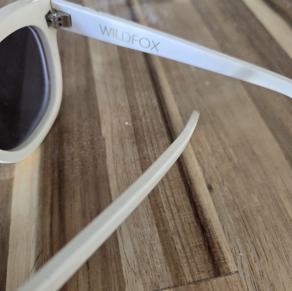 Wildfox classic cream sunglasses - Picture 4 of 5